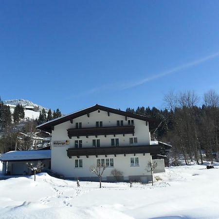 Gaestehaus Walpurga Russbach am Pass Gschuett Luaran gambar