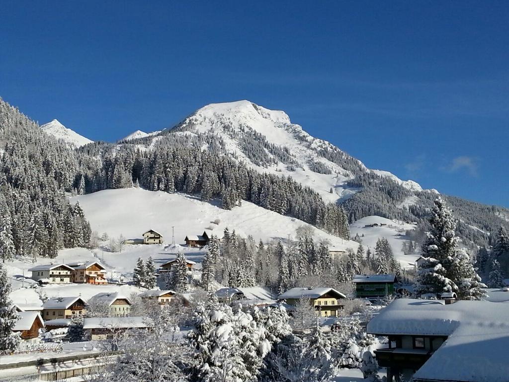 Gaestehaus Walpurga Russbach am Pass Gschuett Luaran gambar