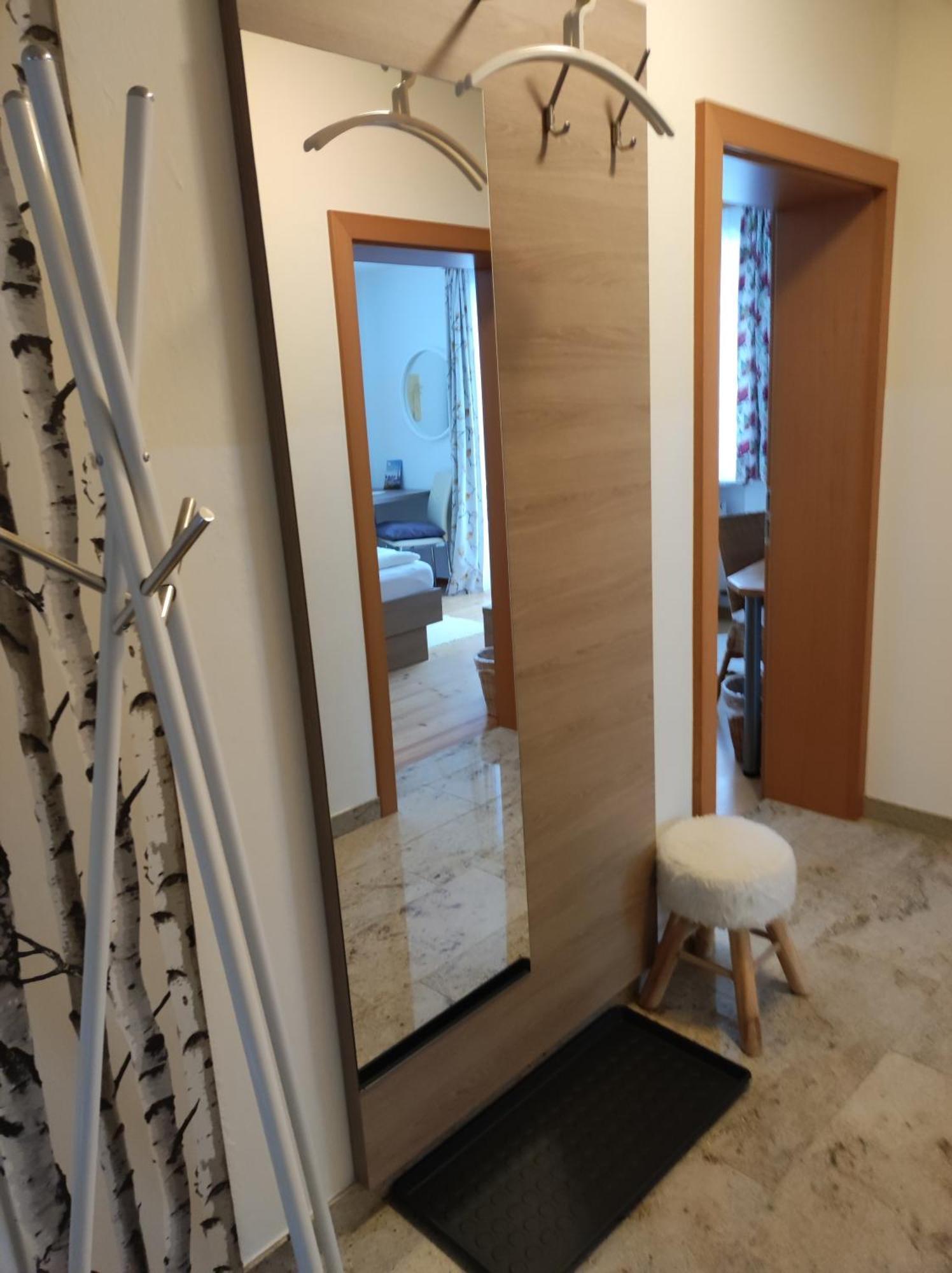 Gaestehaus Walpurga Russbach am Pass Gschuett Luaran gambar
