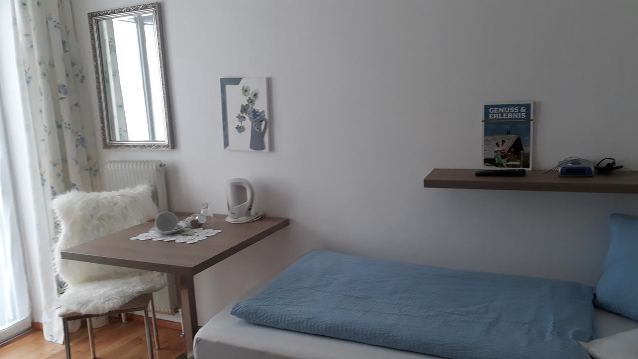 Gaestehaus Walpurga Russbach am Pass Gschuett Luaran gambar